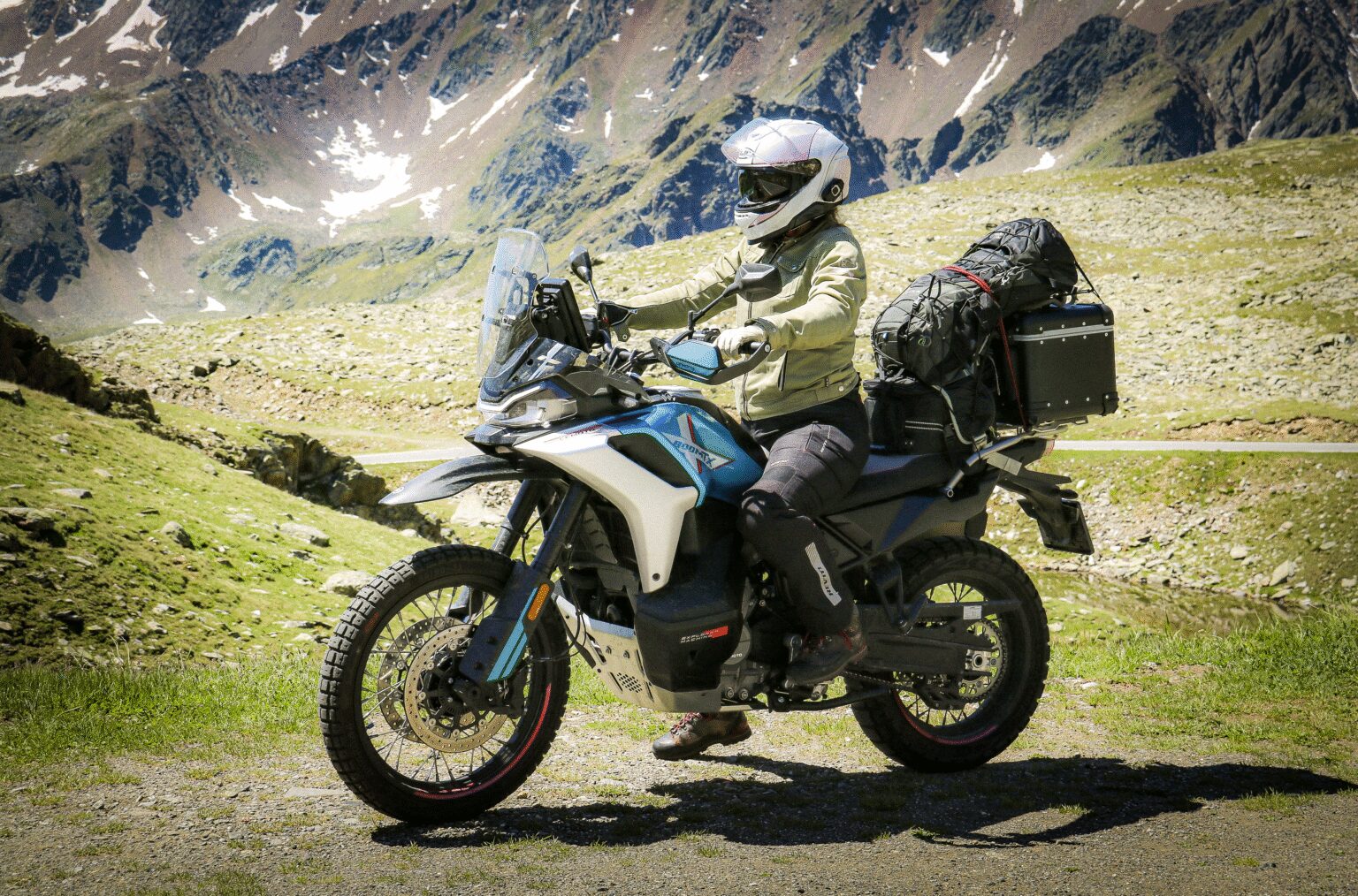 cfmoto-800MT-X-offroad-adventure